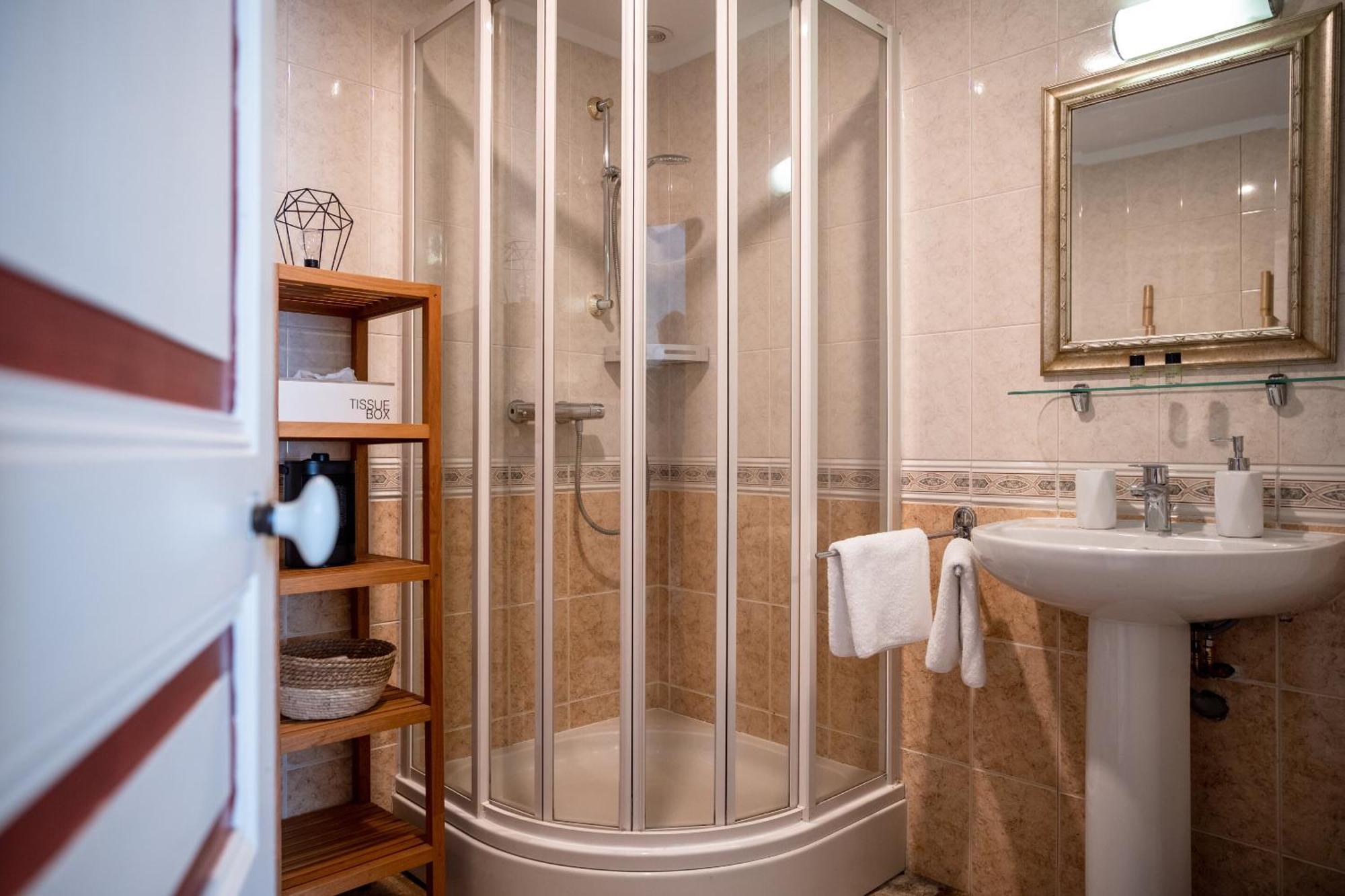 Bed and Breakfast La Dominotte à Demigny Chambre photo