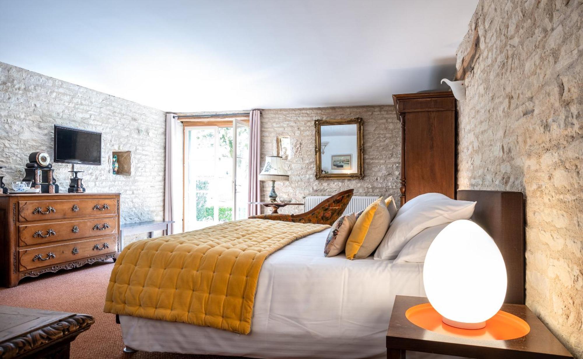 Bed and Breakfast La Dominotte à Demigny Chambre photo